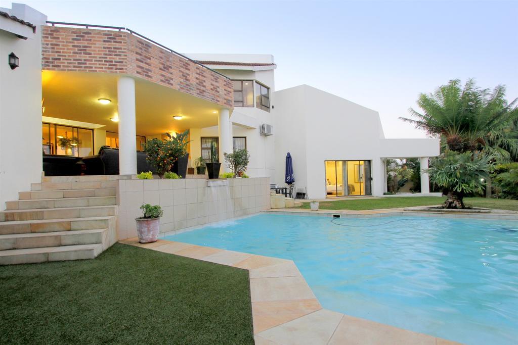 La Dolce Vita Umhlanga Guesthouse دوربان المظهر الخارجي الصورة